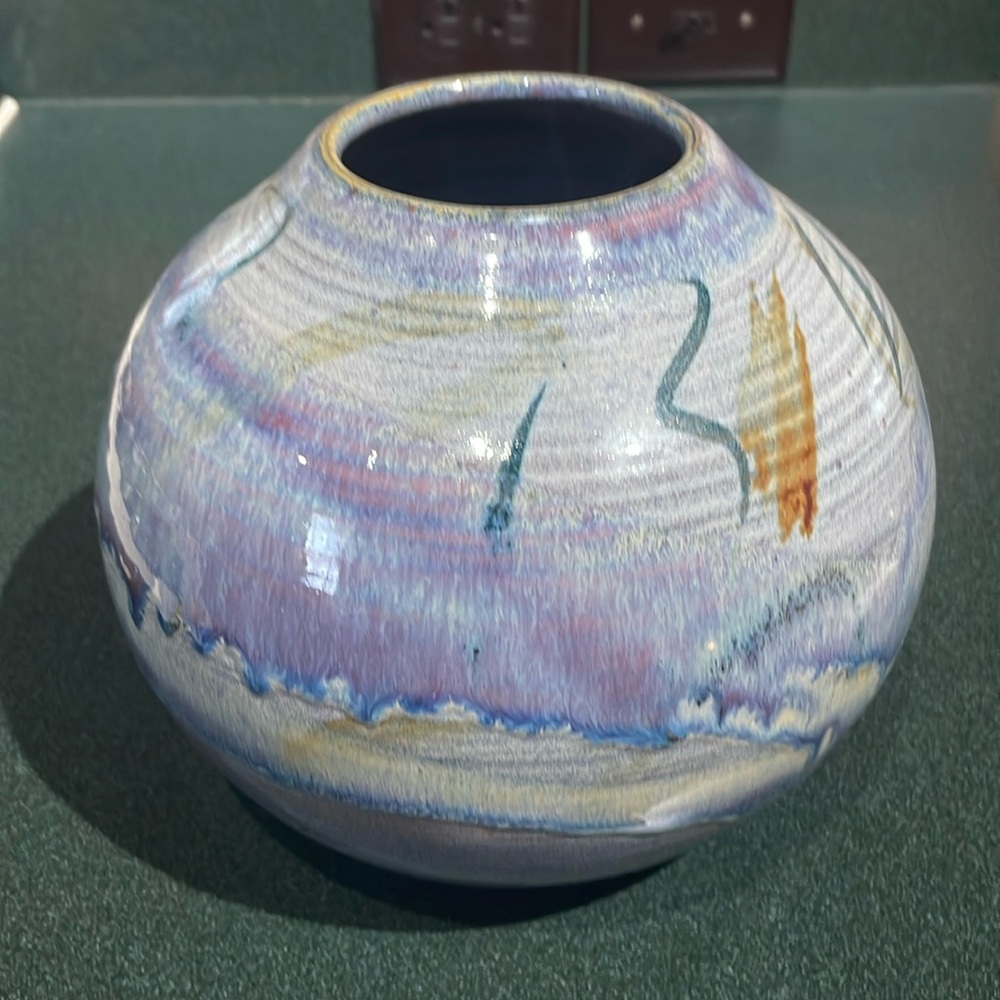 Susan Ammann Taos pottery vessell